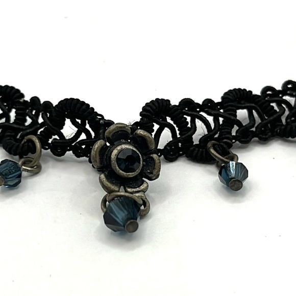 Romantic Black Lace Choker with Blue Faceted Beads. Flower in center Lace Gothic - Picture 3 of 11